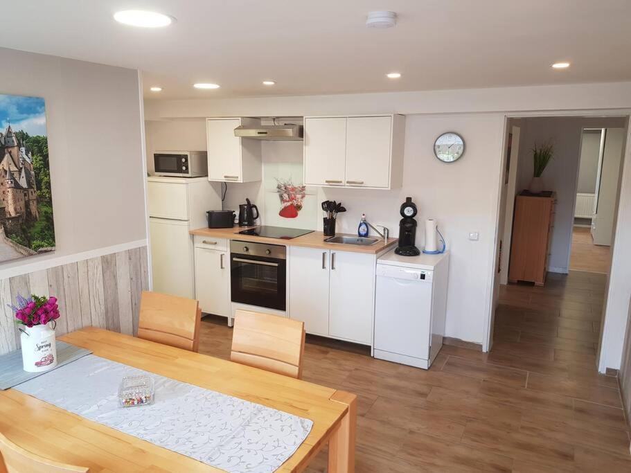 Ferienwohnung Bela, Naehe Nuerburgring Luxem Exteriör bild