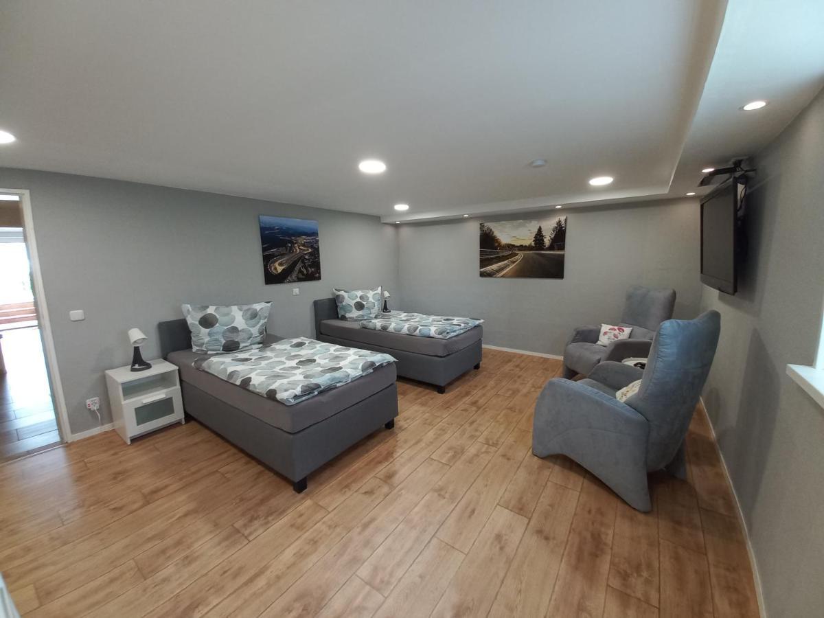 Ferienwohnung Bela, Naehe Nuerburgring Luxem Exteriör bild